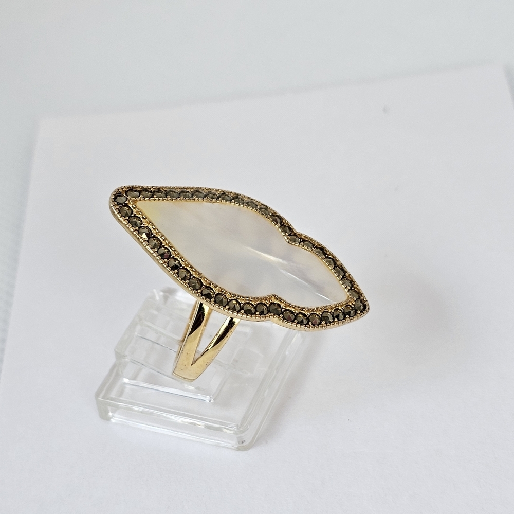 Vintage Style Mother of Pearl with Marcasites Ring 18k/925 Size 7! - Picture 10 of 14